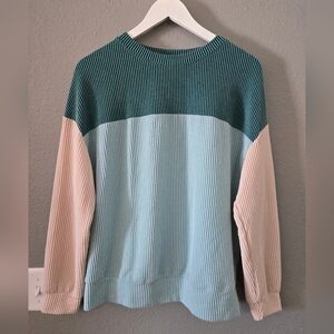 Dokotoo Color Block Green & Tan Long Sleeve Size Medium